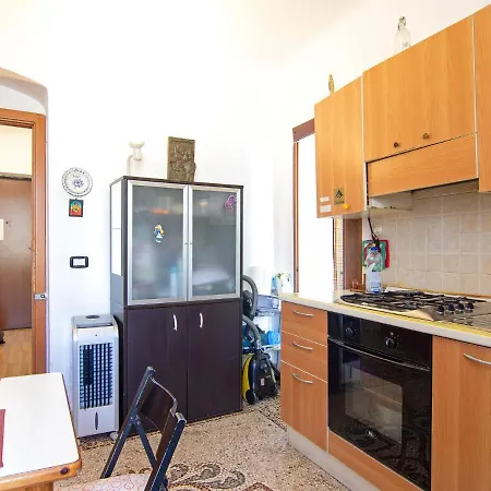 Апартаменты Homely In With Sea Nearby Генуя